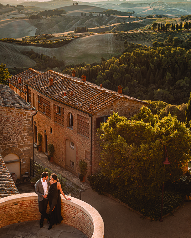 Nicely dressed couple at the Toscana Resort Castelfalfi 