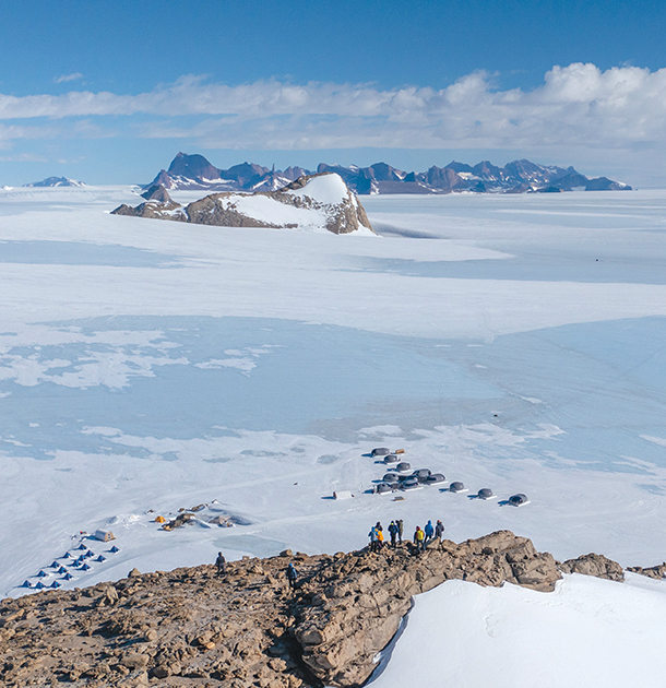 Guests scale low-rise mountaintops up to stunning panoramas of snow-packed hills and ice fields.