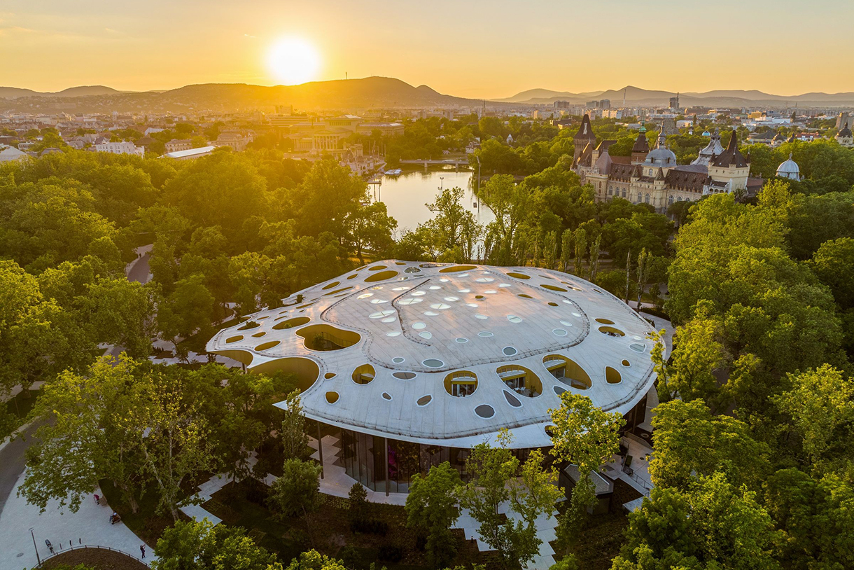 Contemporary museum located at Budapest’s City Park designed as an extension of its natural setting.