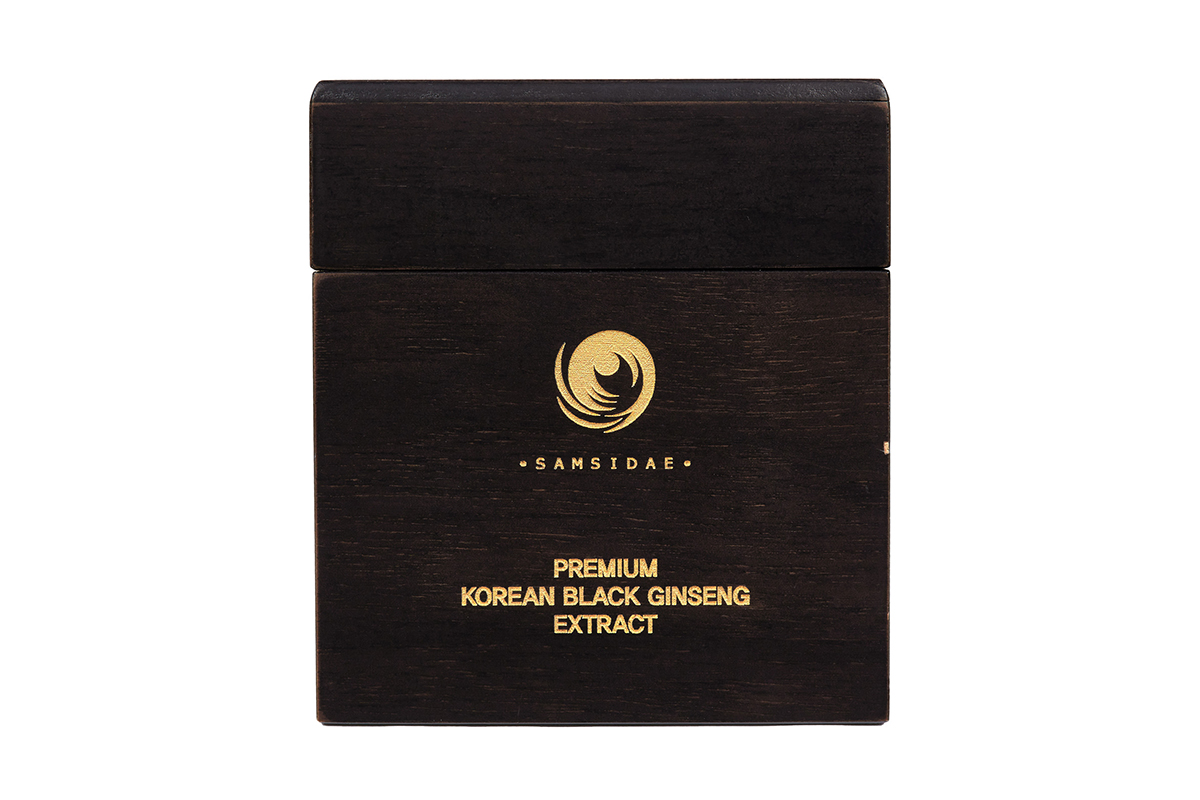 A container of Samsidae Premium Korean Black Ginseng Extract, a type of herbal supplement. 